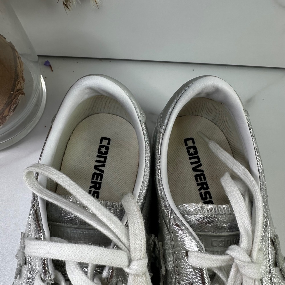 Converse All Star Chuck Taylor Silver Metallic Low Top Sneakers Size 6.5 Comfot‎ - Picture 4 of 12